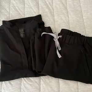 Figs scrub set